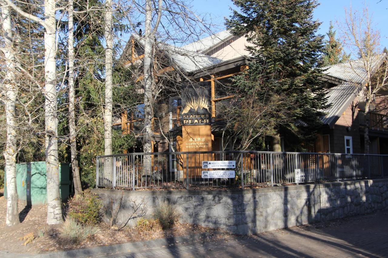 Glacier'S Reach By Whistler Retreats Bagian luar foto